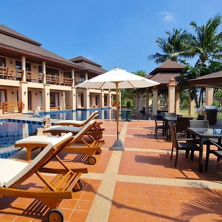 Elegancy Resort HHQ Exteriér fotografie