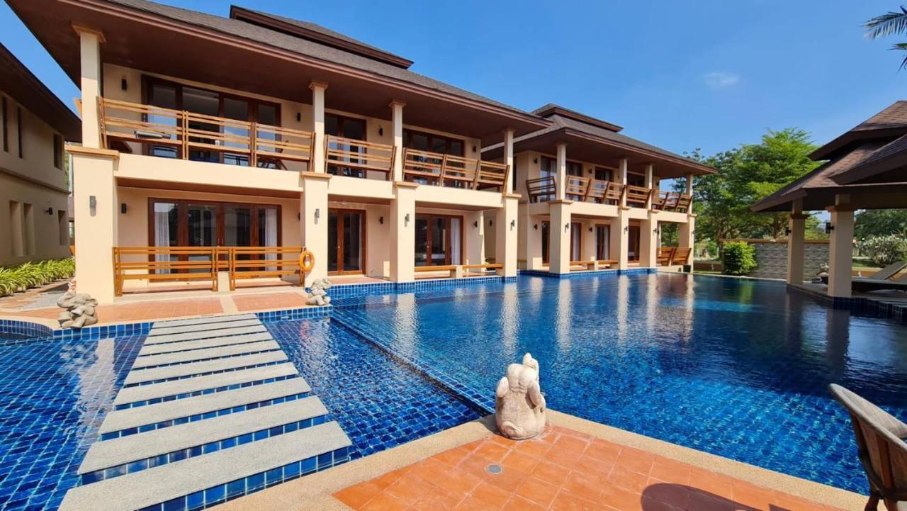 Elegancy Resort HHQ Exteriér fotografie