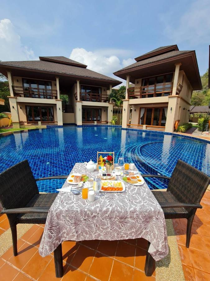 Elegancy Resort HHQ Exteriér fotografie