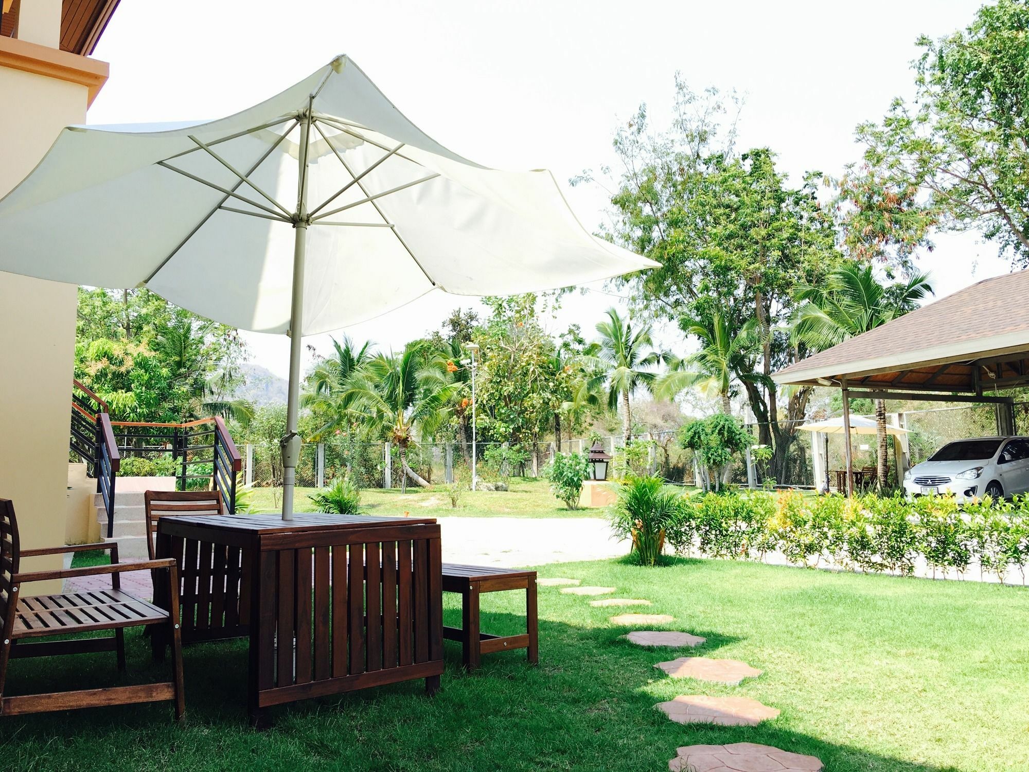 Elegancy Resort HHQ Exteriér fotografie